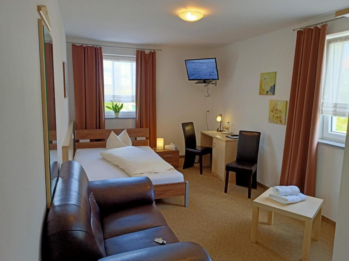 Hotel - Gasthof Erber Sinzing Екстериор снимка