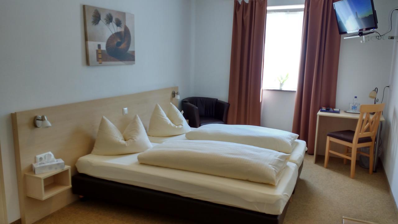Hotel - Gasthof Erber Sinzing Екстериор снимка
