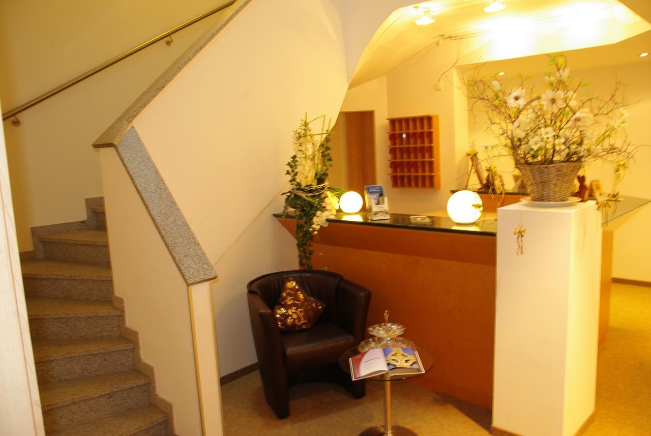 Hotel - Gasthof Erber Sinzing Екстериор снимка