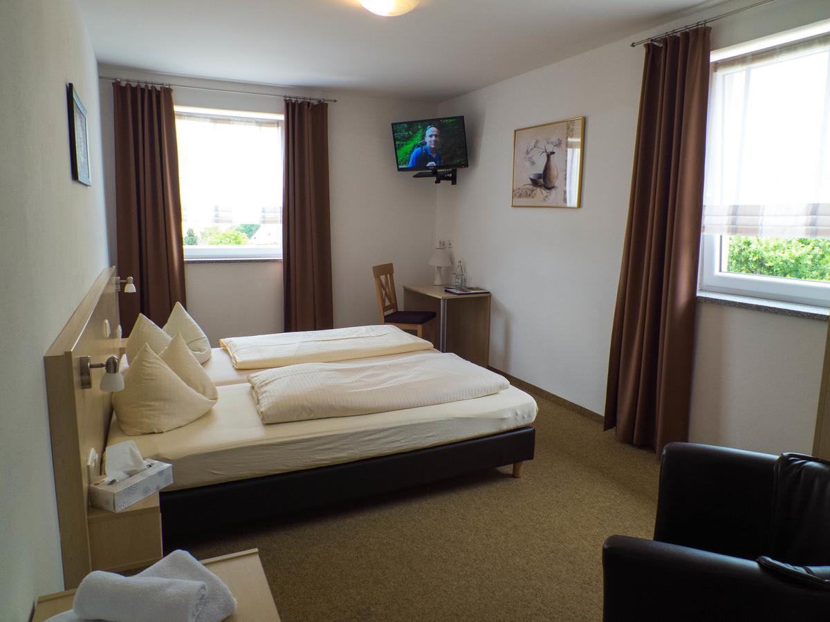 Hotel - Gasthof Erber Sinzing Екстериор снимка