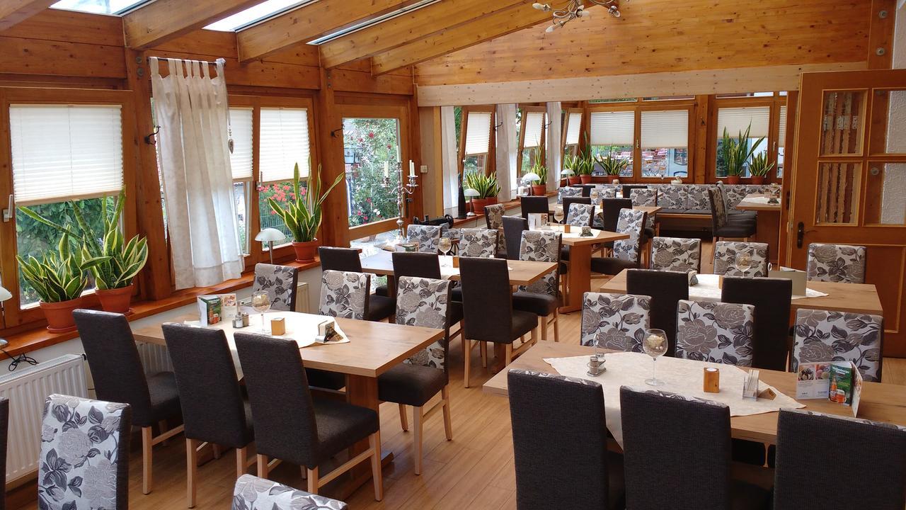 Hotel - Gasthof Erber Sinzing Екстериор снимка