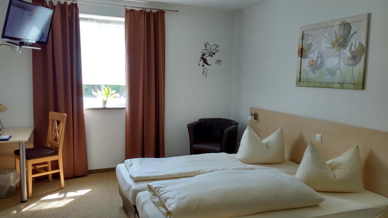 Hotel - Gasthof Erber Sinzing Екстериор снимка